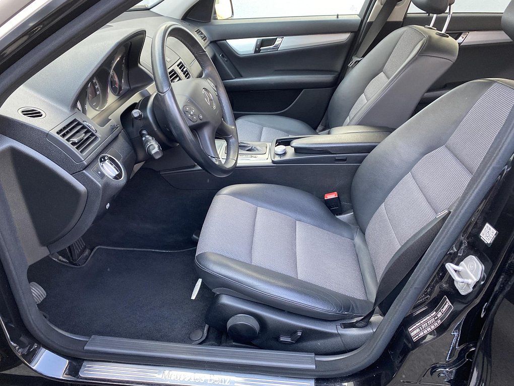 Mercedes-Benz Třída C 1.8K  C250