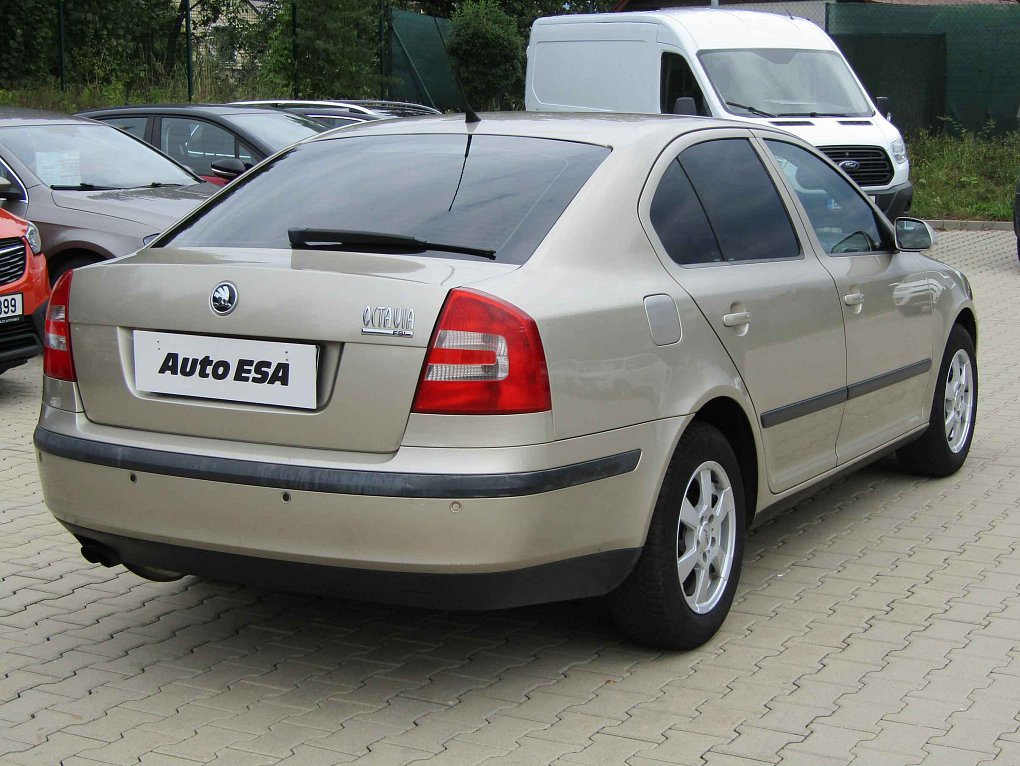 Škoda Octavia II 2.0 FSI 