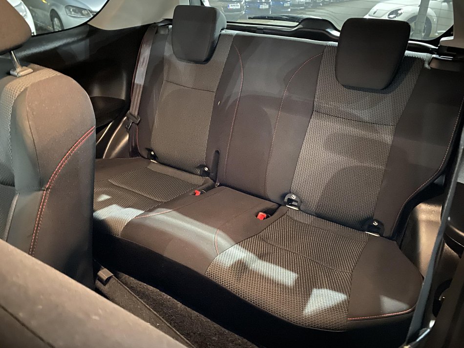 Suzuki Swift 1.6i Sport