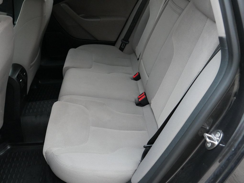 Volkswagen Passat 2.0 TDi 
