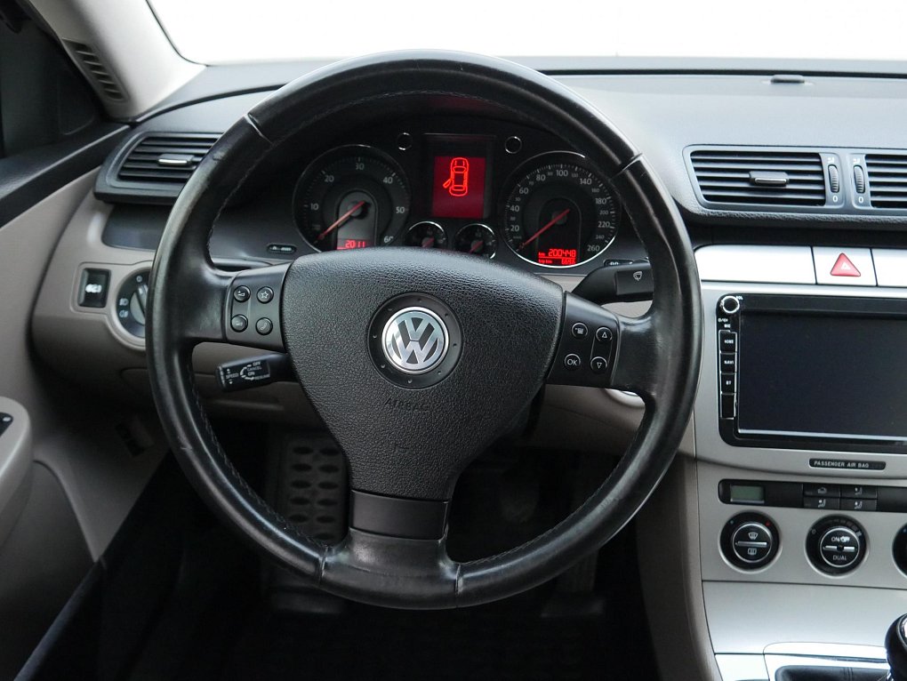 Volkswagen Passat 2.0 TDi 