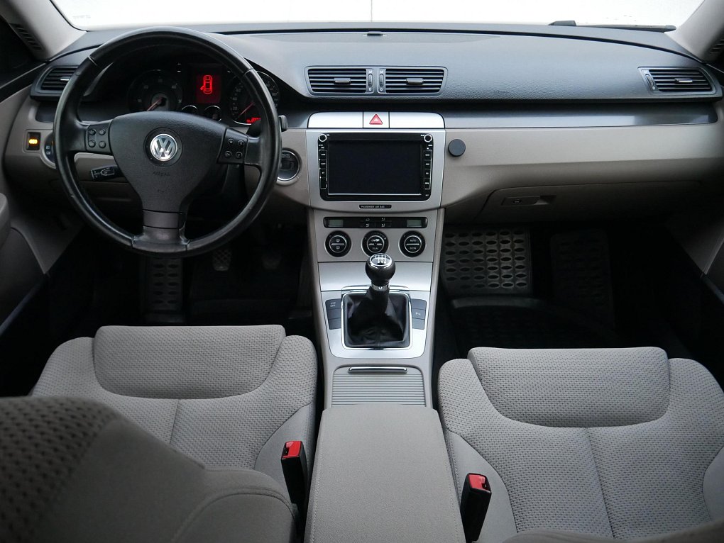 Volkswagen Passat 2.0 TDi 