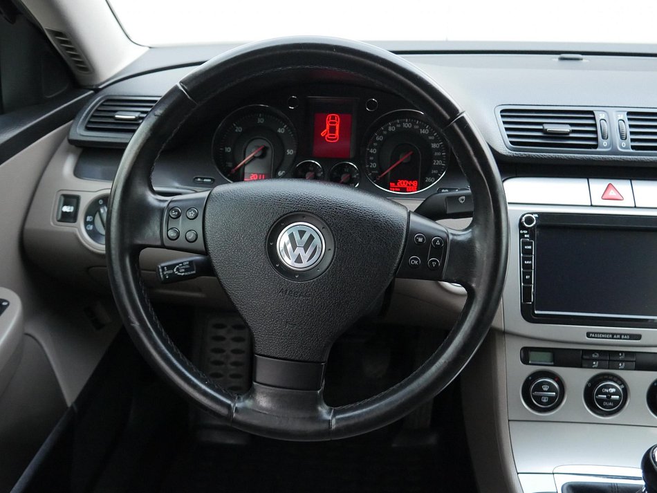 Volkswagen Passat 2.0 TDi 