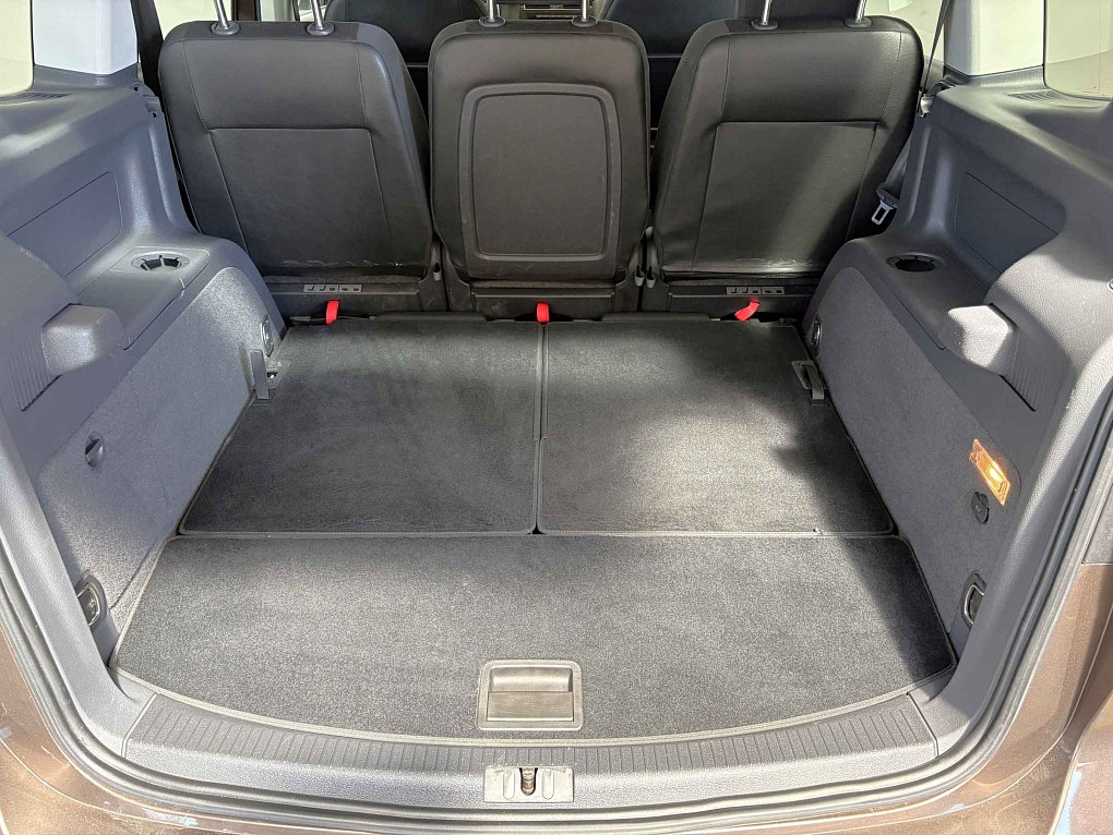 Volkswagen Touran 2.0TDi 