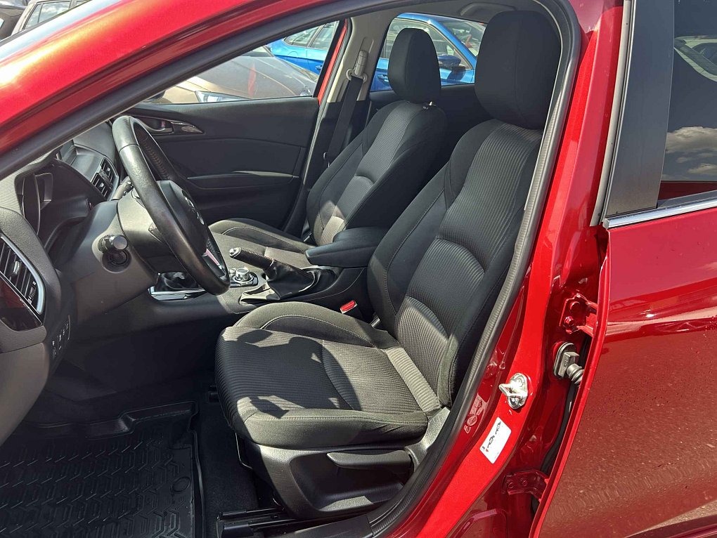 Mazda 3 2.0i 