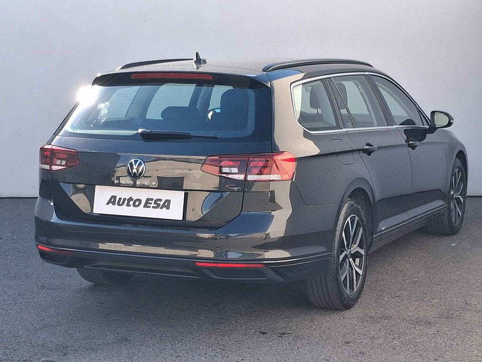 Volkswagen Passat 1.5 TSi Business