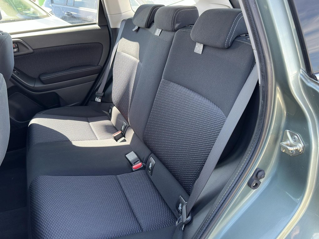 Subaru Forester 2.0i  4x4