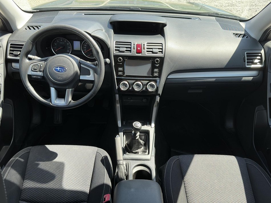 Subaru Forester 2.0i  4x4