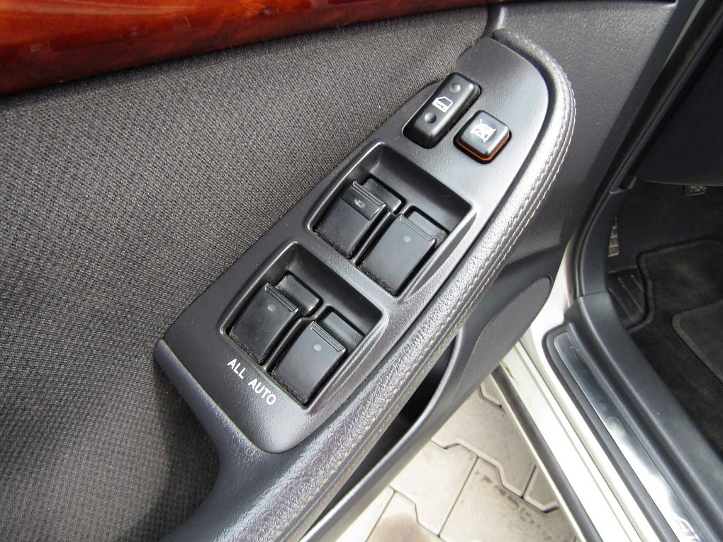 Toyota Avensis 2.0 i 