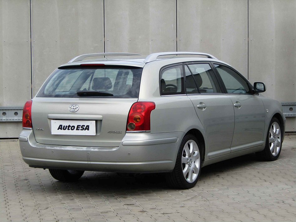 Toyota Avensis 2.0 i 