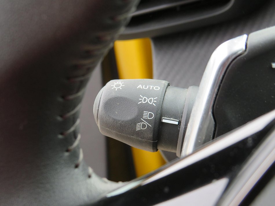 Peugeot 208 1.2 PT Style