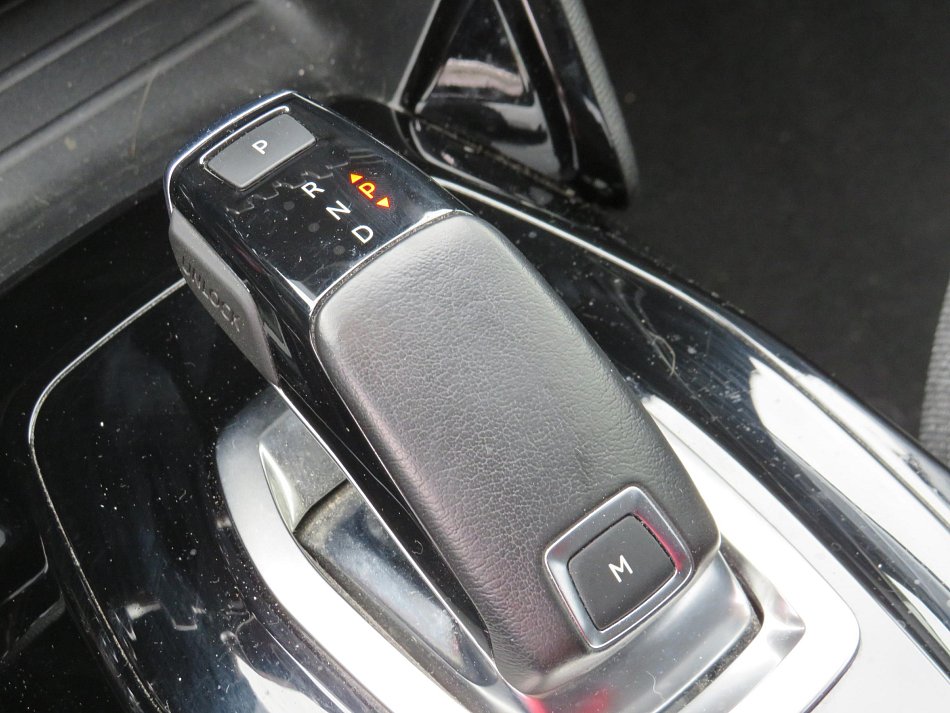 Peugeot 208 1.2 PT Style