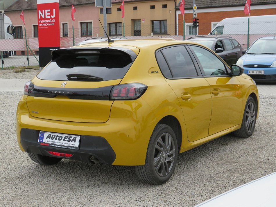 Peugeot 208 1.2 PT Style