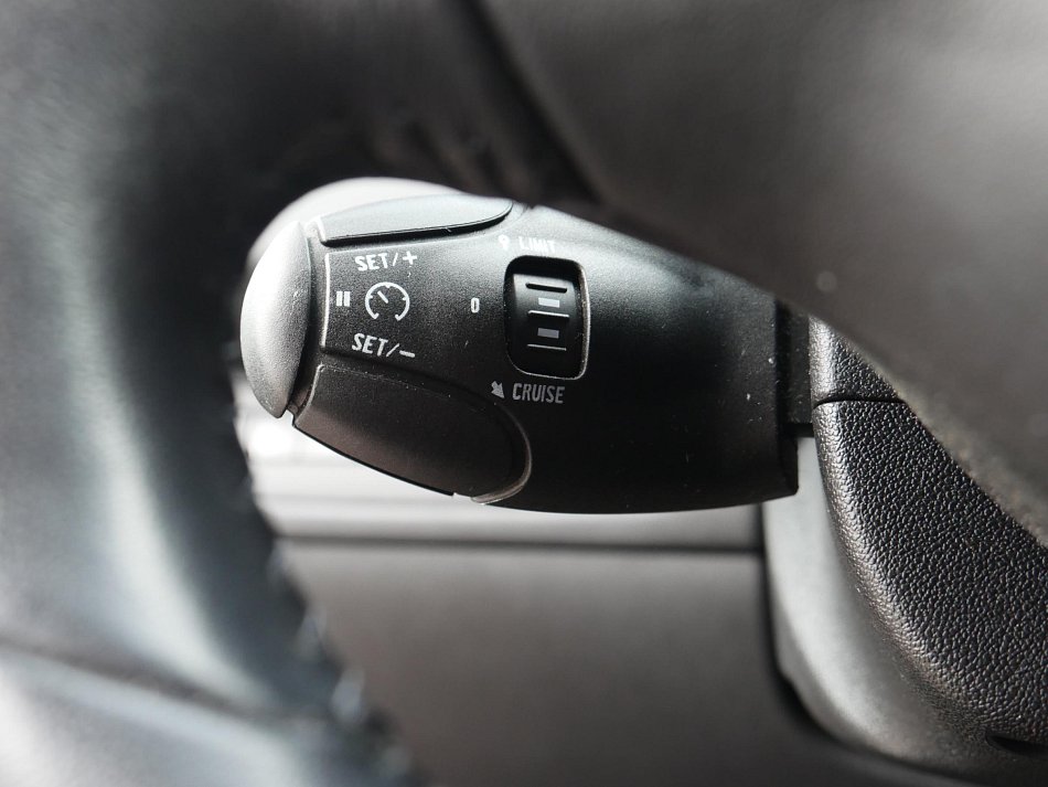 Peugeot 208 1.4 HDi 