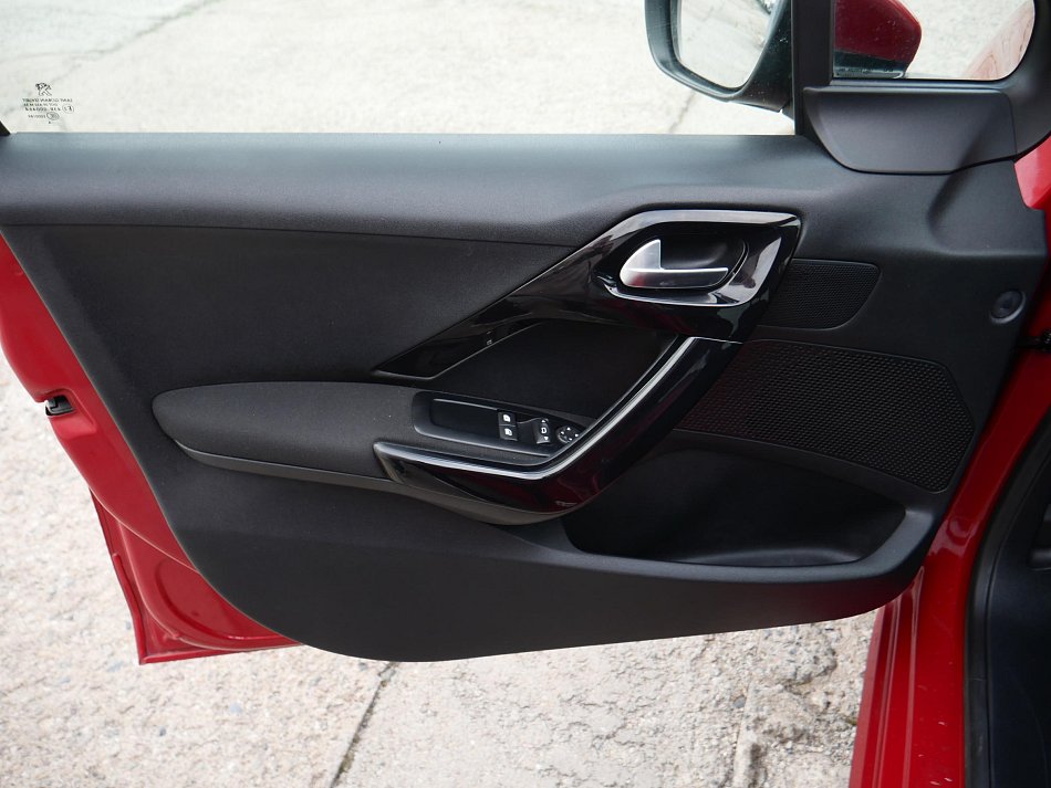 Peugeot 208 1.4 HDi 