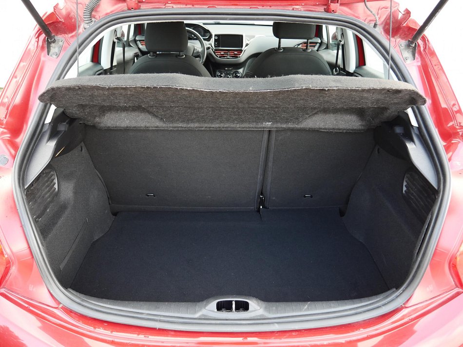 Peugeot 208 1.4 HDi 