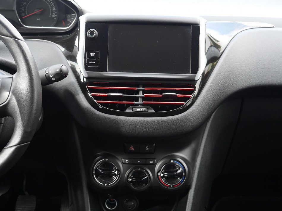 Peugeot 208 1.4 HDi 