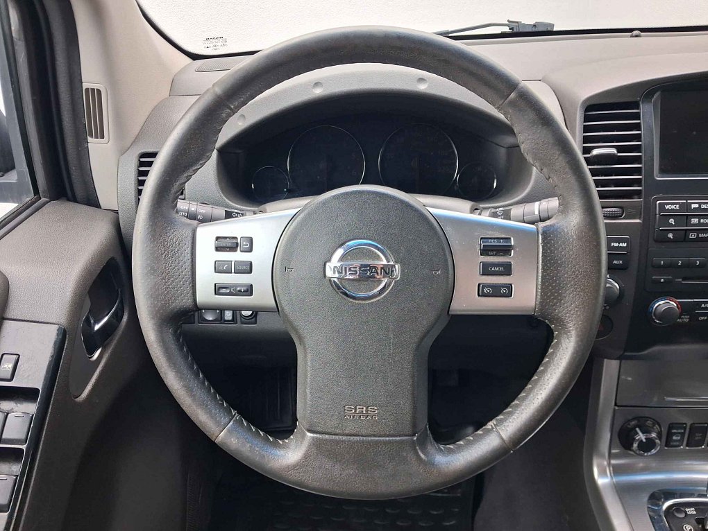 Nissan Navara 3.0 dCi  4x4