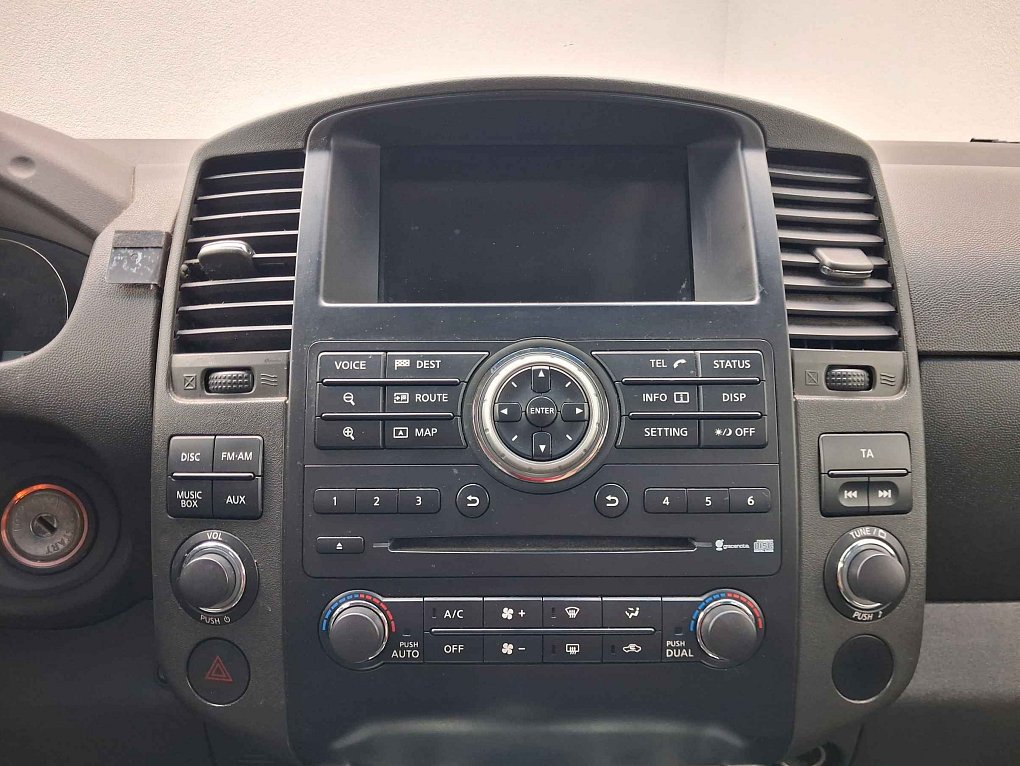 Nissan Navara 3.0 dCi  4x4