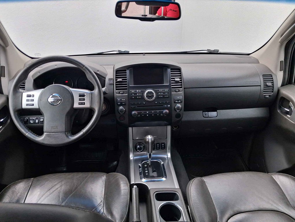 Nissan Navara 3.0 dCi  4x4