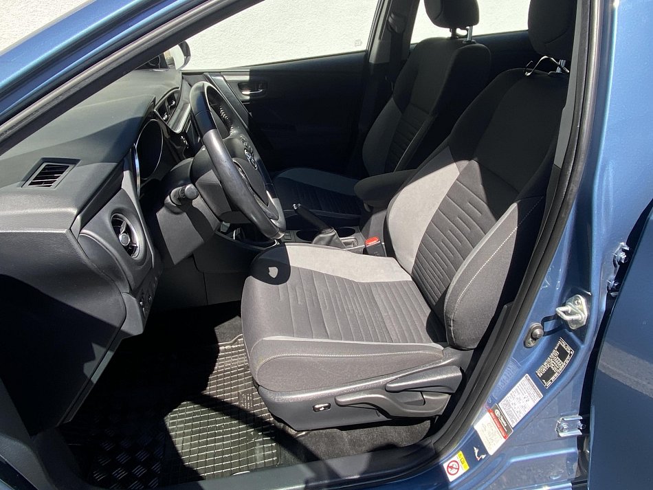 Toyota Auris 1.6i Trend