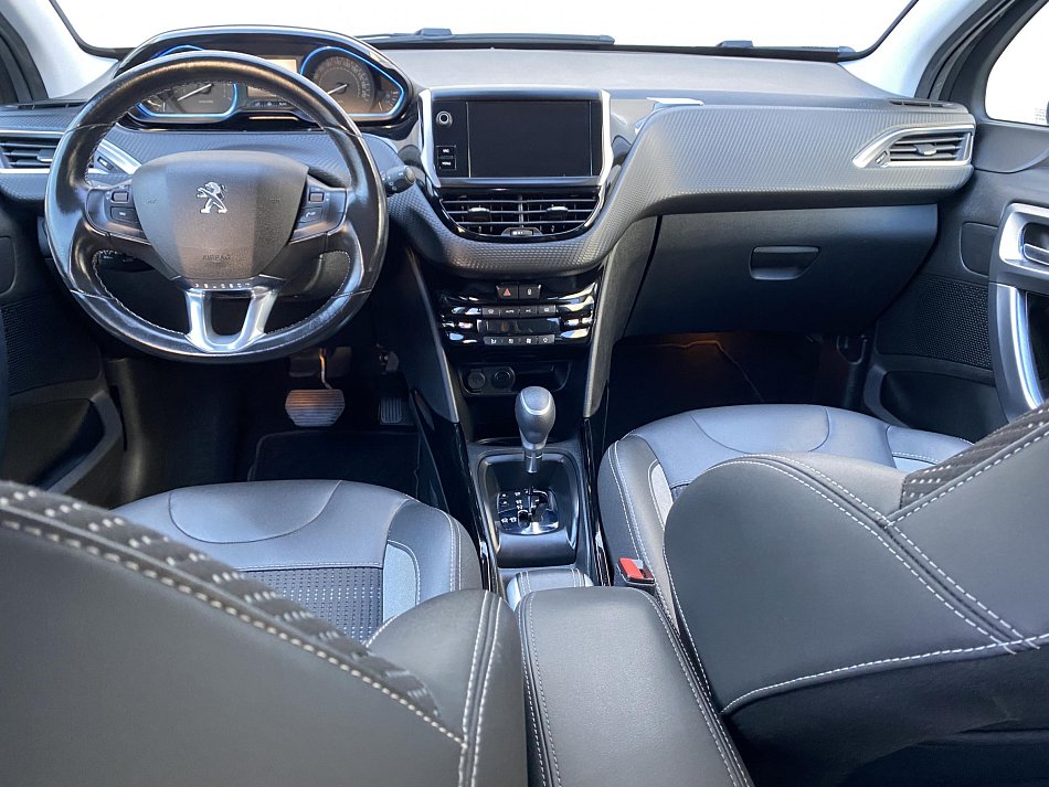 Peugeot 2008 1.2PT Allure
