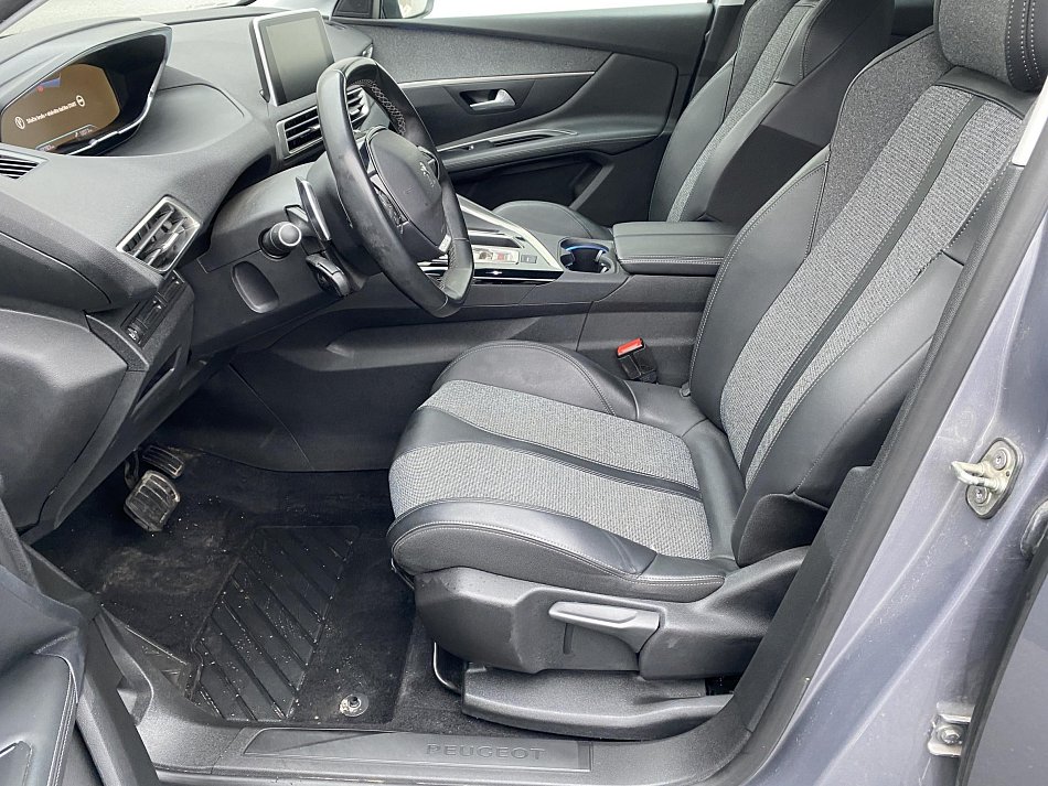 Peugeot 3008 1.2 PT Allure