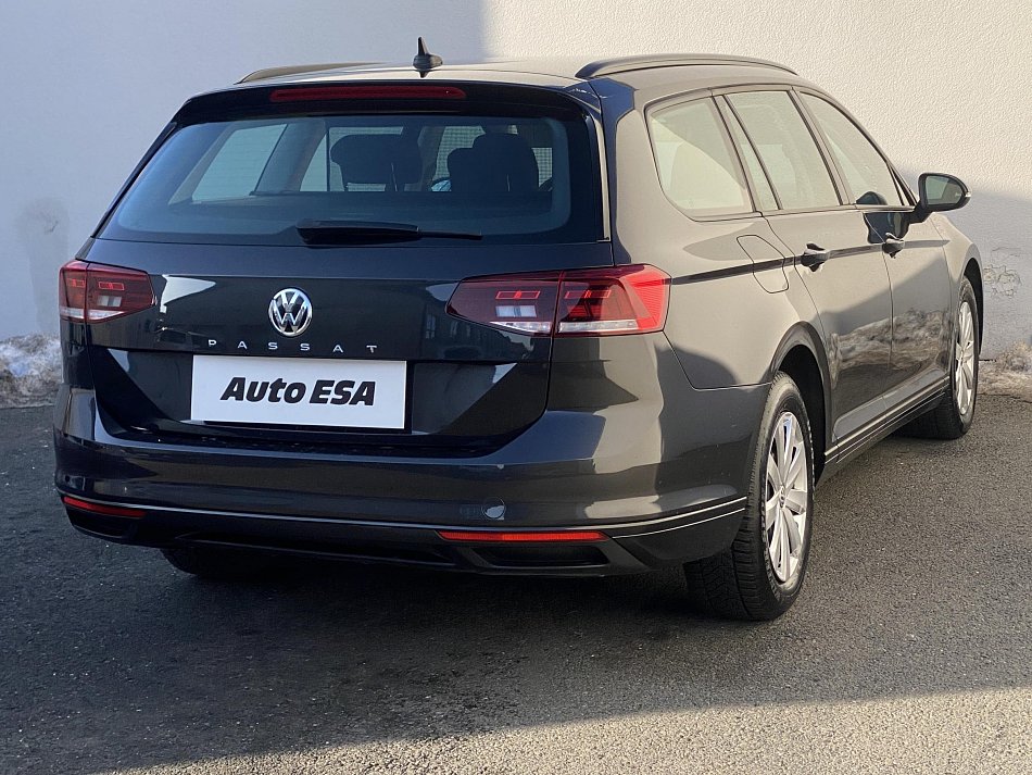 Volkswagen Passat 2.0 TDi Trendline