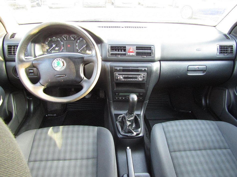 Škoda Octavia 1.6i 