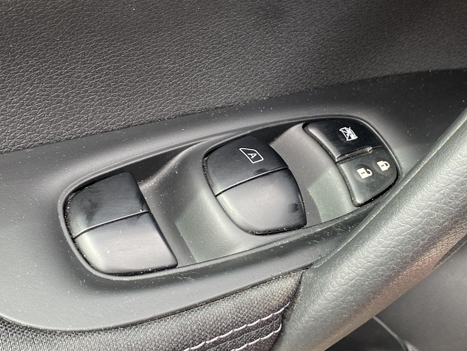 Nissan Qashqai 1.2 DIG-T N-Connecta
