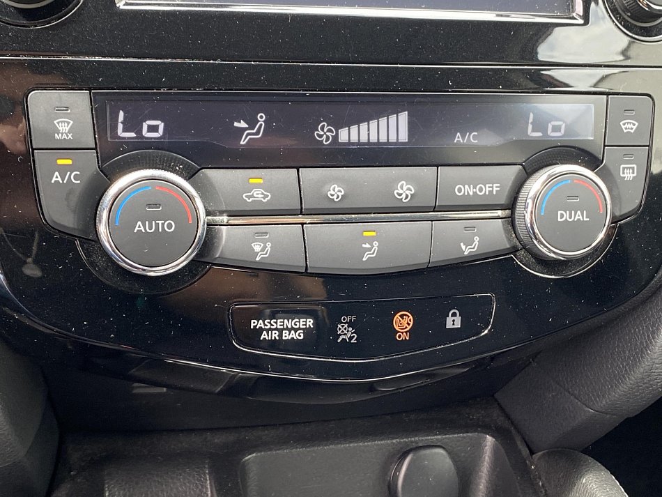 Nissan Qashqai 1.2 DIG-T N-Connecta