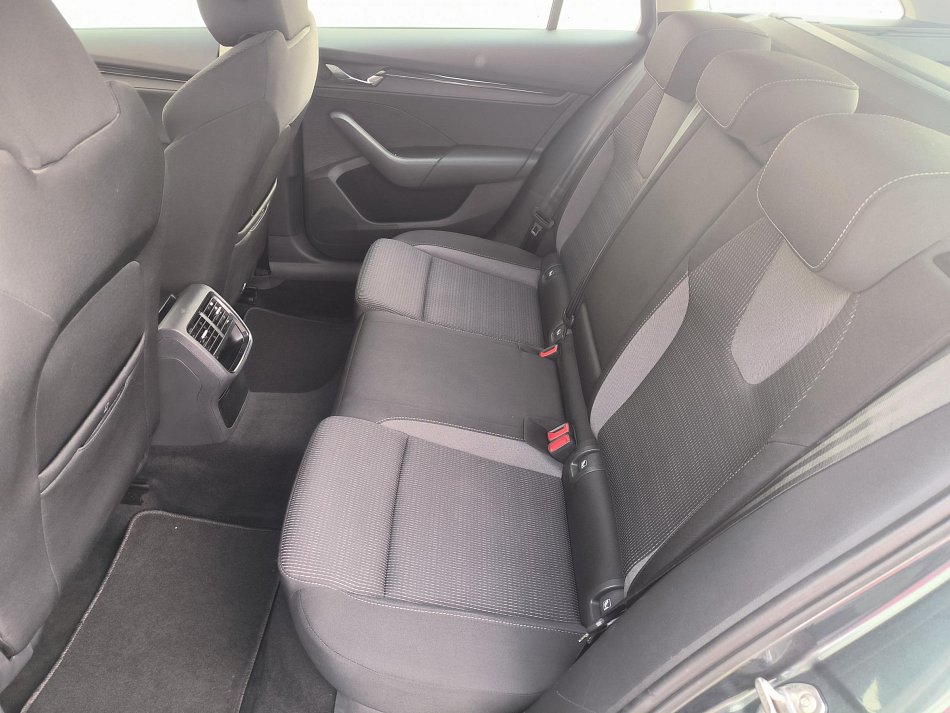 Škoda Octavia IV 2.0 TDi 