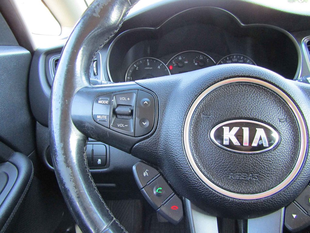 Kia Carens 1.7 CRDi 