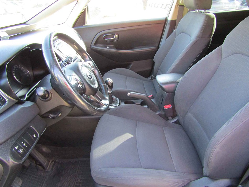 Kia Carens 1.7 CRDi 