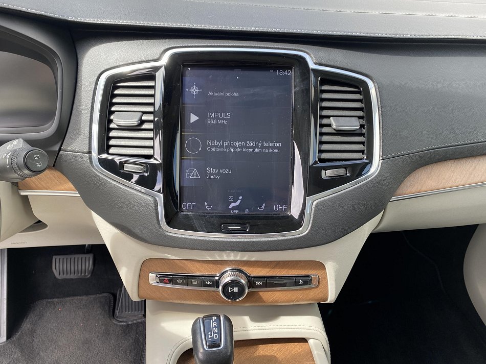 Volvo XC90 2.0 