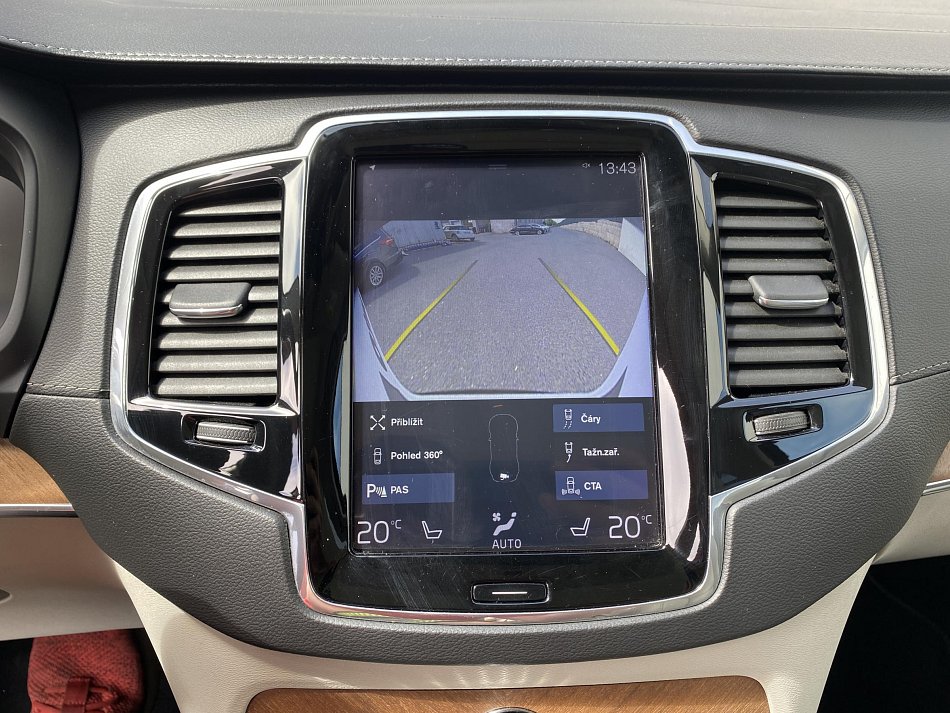 Volvo XC90 2.0 