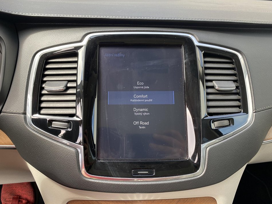 Volvo XC90 2.0 