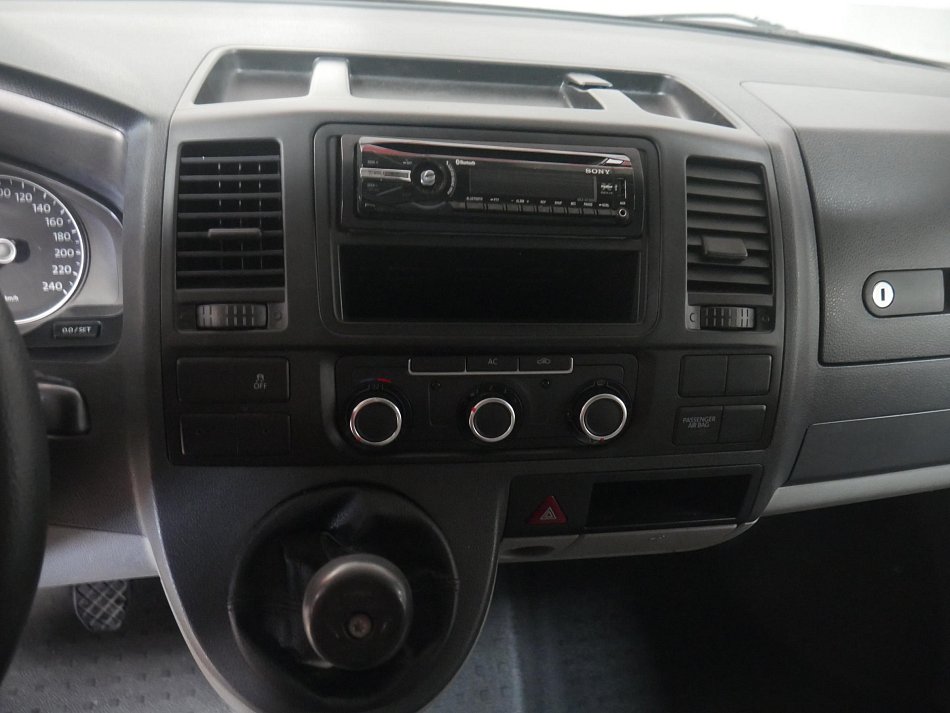 Volkswagen Transporter 2.0TDi  L2H2
