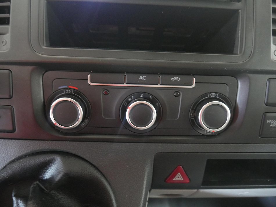 Volkswagen Transporter 2.0TDi  L2H2