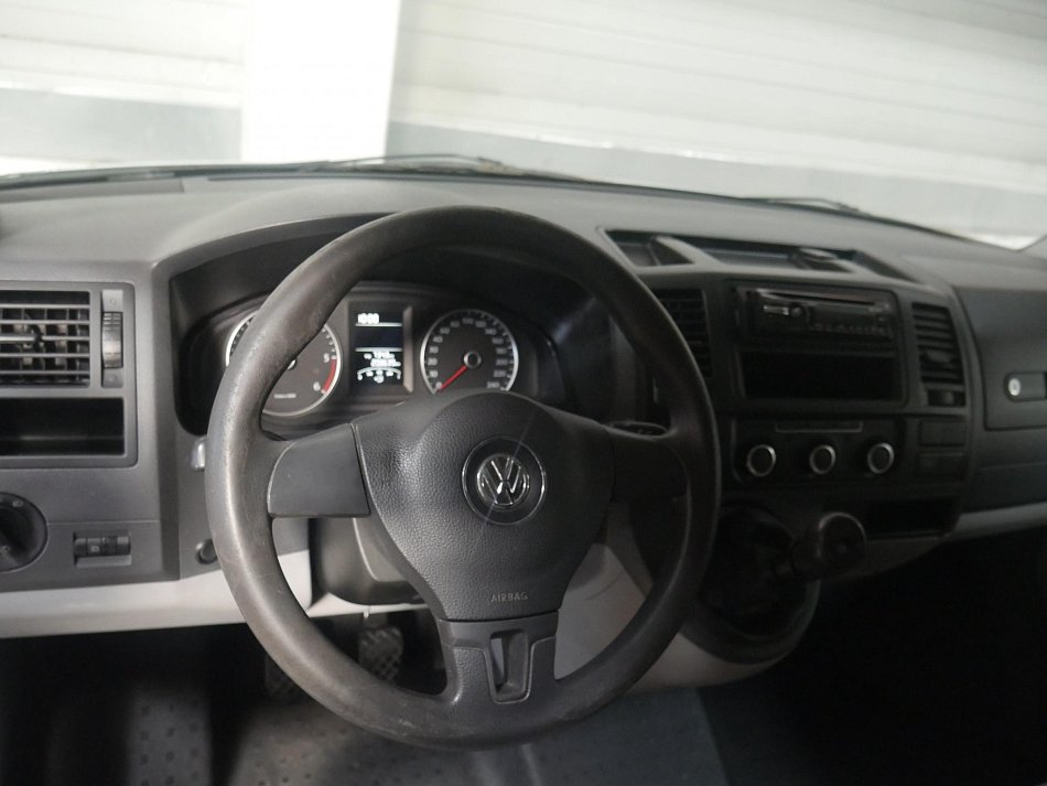 Volkswagen Transporter 2.0TDi  L2H2