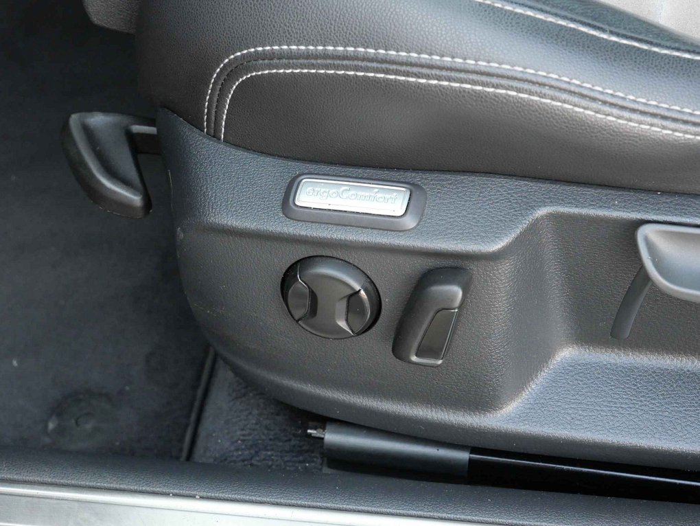 Volkswagen Passat 2.0 TDi Highline