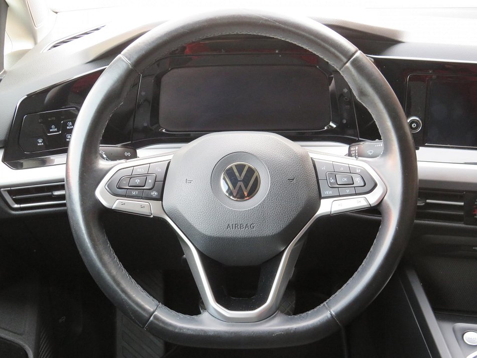 Volkswagen Golf 1.0 TSI 