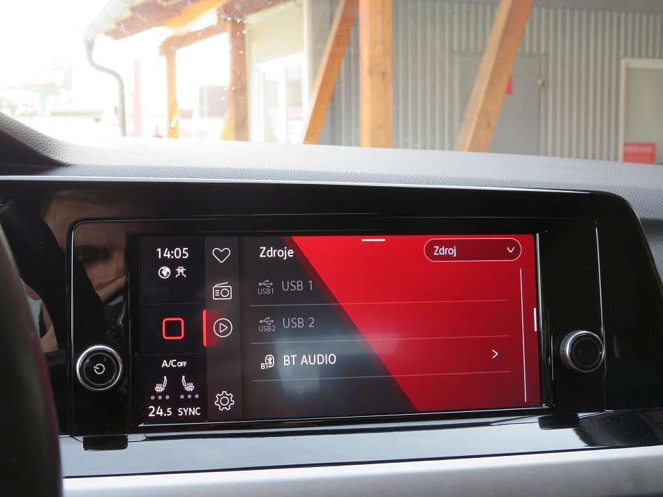 Volkswagen Golf 1.0 TSI 