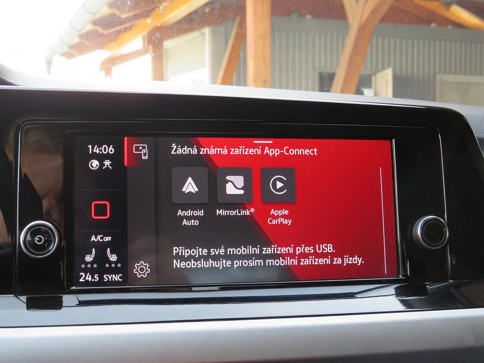 Volkswagen Golf 1.0 TSI 