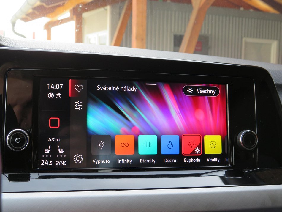 Volkswagen Golf 1.0 TSI 