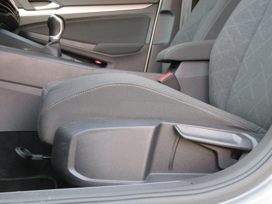 Volkswagen Golf 1.0 TSI 