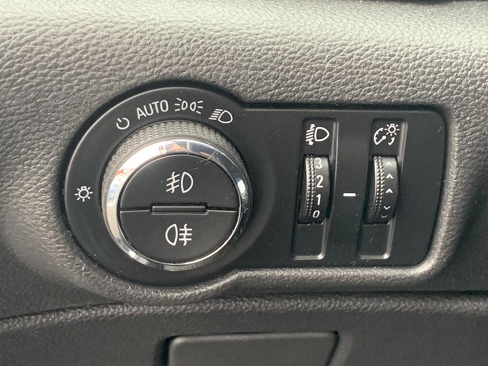 Opel Astra 1.6i  SportTourer