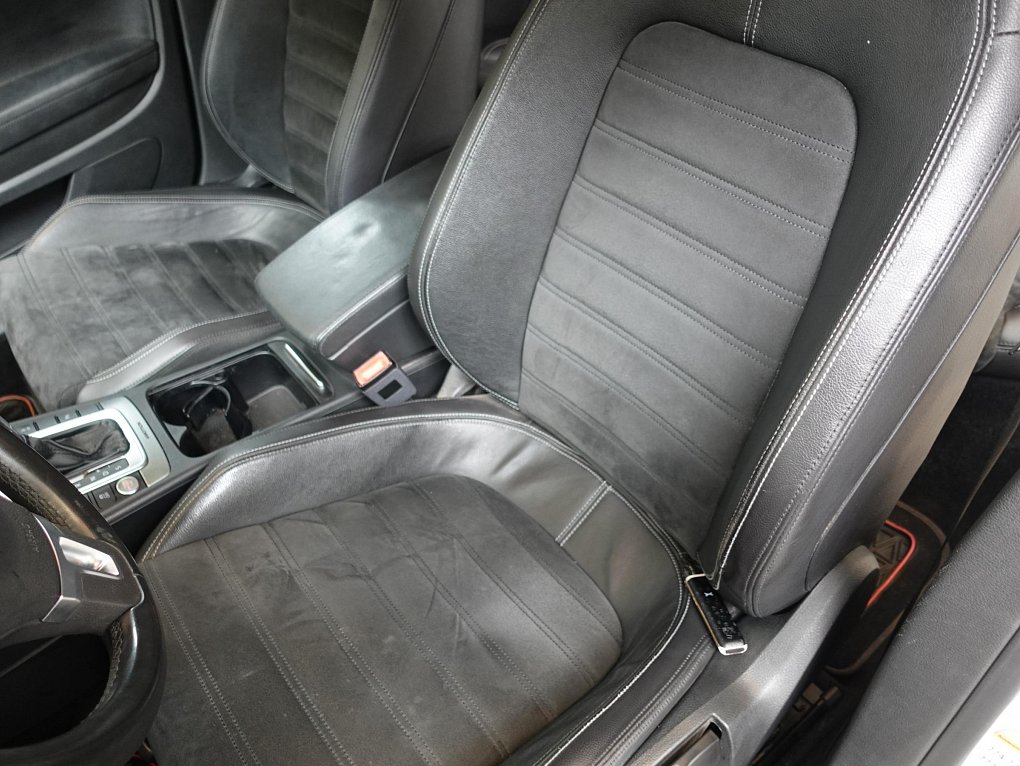 Volkswagen CC 2.0TDi  4x4