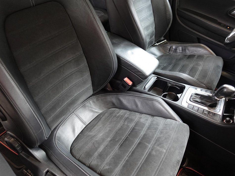 Volkswagen CC 2.0TDi  4x4