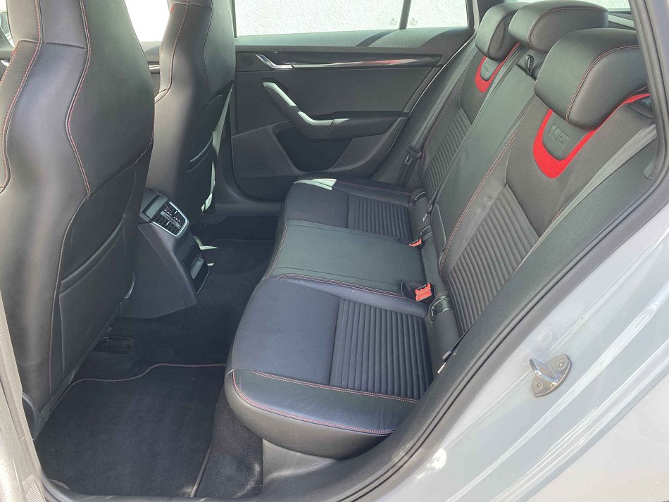 Škoda Octavia III 2.0 TSi RS Challange